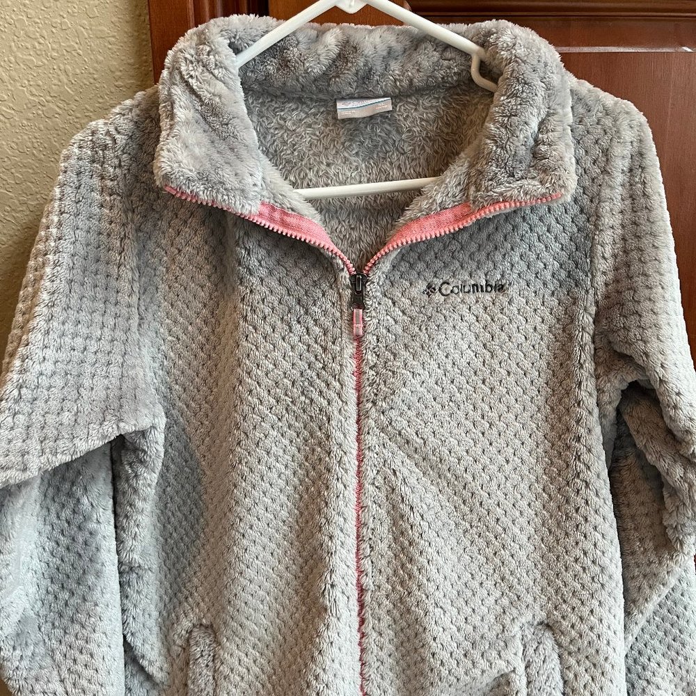 COPY - Girls grey, XLarge, Columbia fuzzy jacket/sweater  Size 14-16